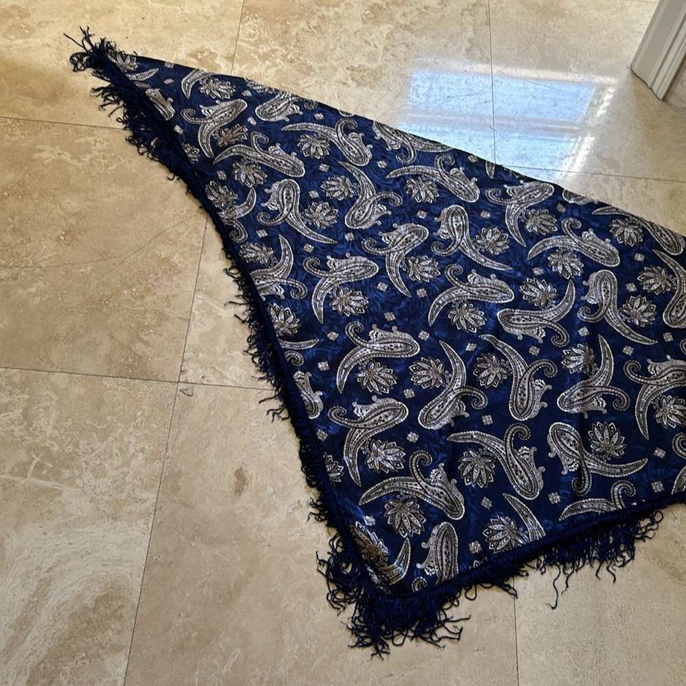 Vintage Saint Laurent blue print scarf - Picture 4 of 8